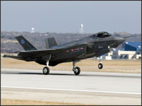 F-35 first flight landing